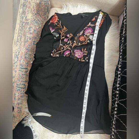 White House black market embroidered black blouse size 12 large zipper pink red - Picture 9 of 11